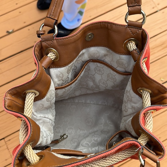 MICHAEL Michael Kors Large Marina Gathered Tote - Picture 16 of 16